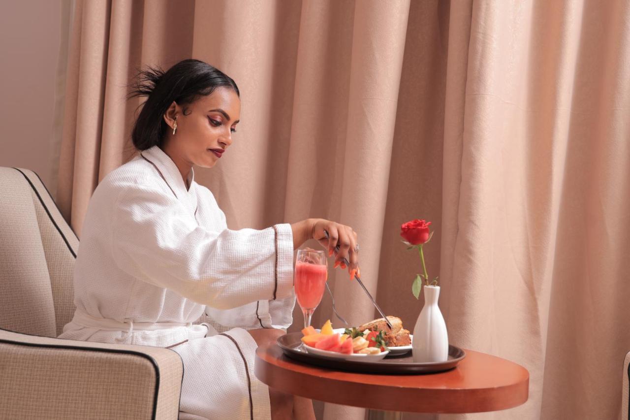 Tolip Olympia Hotel Addis Abeba Esterno foto